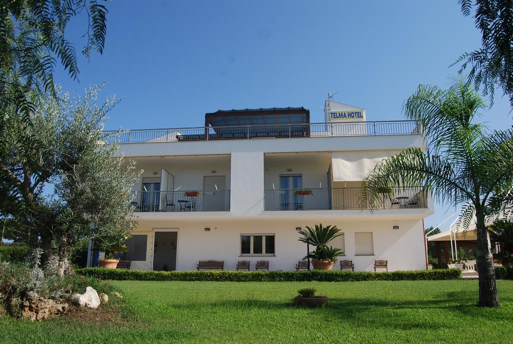 Telma Hotel Terracina Exteriör bild